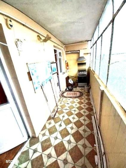 Apartament cu 2 camere semidecomandat în Viziru 1