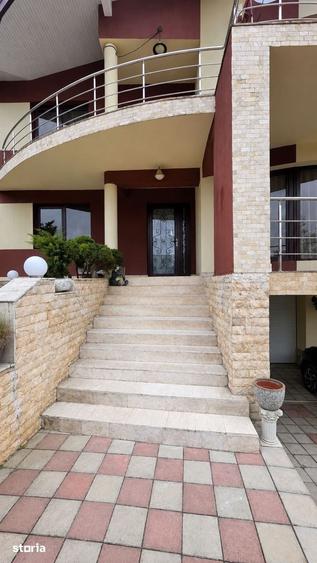 VILA Premium Iasi Bucium PLOPII FARA SO? 7 Camere 825 mp teren Garaj - 1