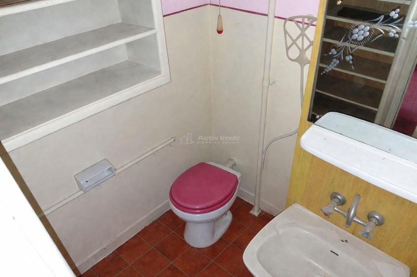 Apartament cu 3 camere decomandat în Traian