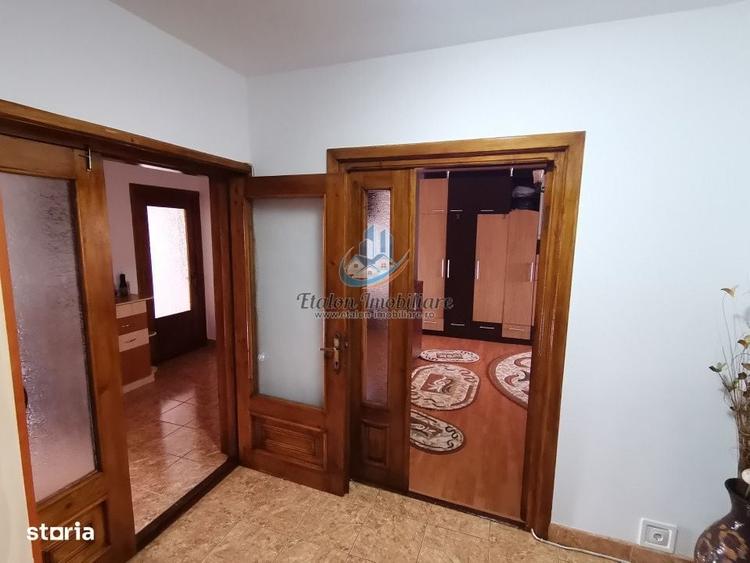 Apartament cu 3 camere decomandat în 1 Mai