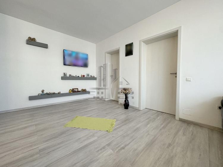 Apartament cu 2 camere semidecomandat, mobilat în Florești — fotografia 3