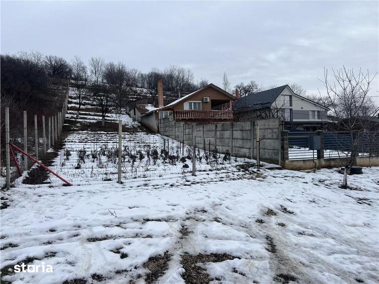 Teren de 1157 mp, în Oncea