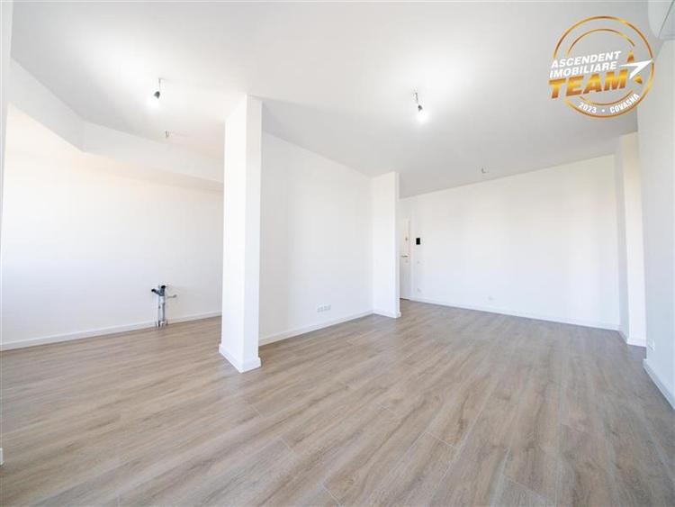 Apartament cu 2 camere semidecomandat în Lenin