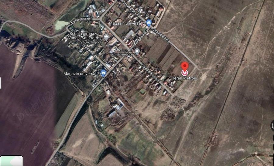 Teren de 5000 mp, în Pietroiu