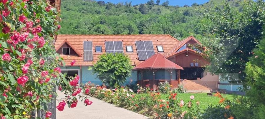 Casa superba, 5 camere, sat Feldioara, com. Ucea priveli?te la Mun?ii Fagara? - 6