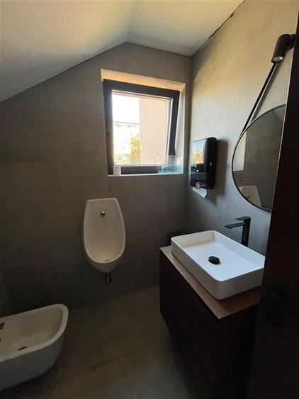 Spațiu comercial, de 200 mp, în Nufărul