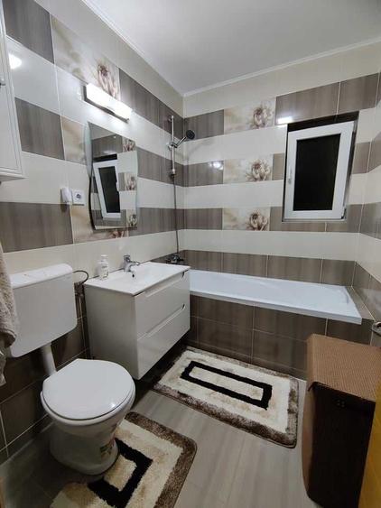 Apartament cu 2 camere semidecomandat în Ipotești