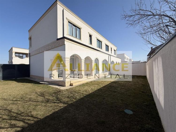 Duplex cu 5 camere cu Canalizare în Berceni