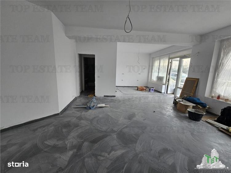 Spațiu comercial, de 42 mp, în Central