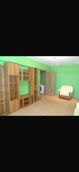 Apartament cu 2 camere semidecomandat în Dristor