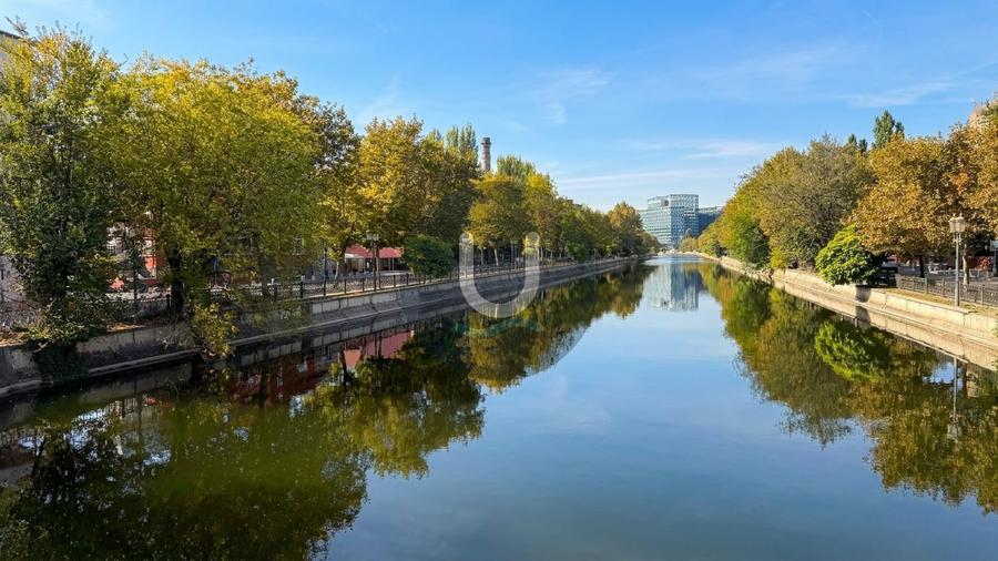 Apartament cu 3 camere decomandat, mobilat în Cotroceni