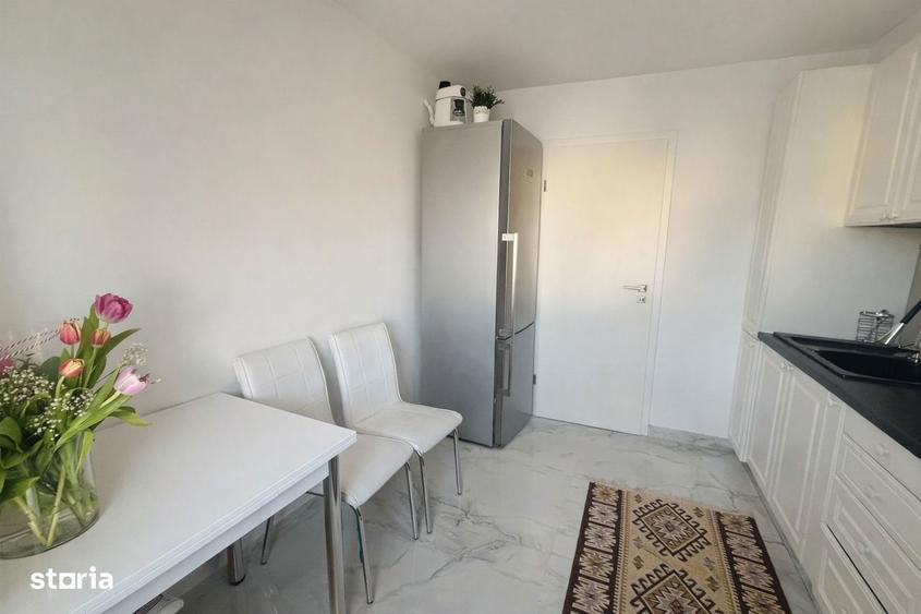 Apartament cu 2 camere semidecomandat, mobilat în Central