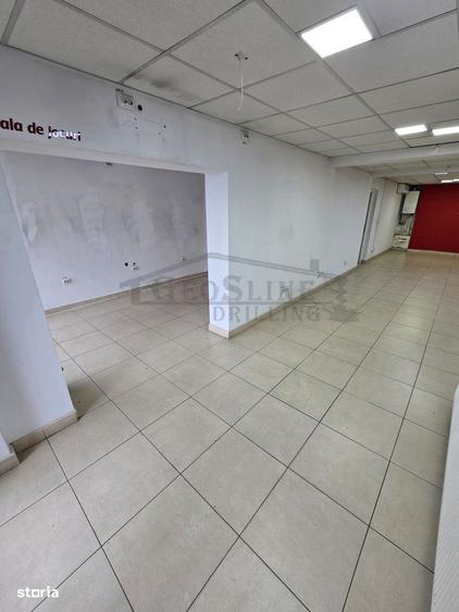 Spațiu comercial, de 83 mp, în Baciu
