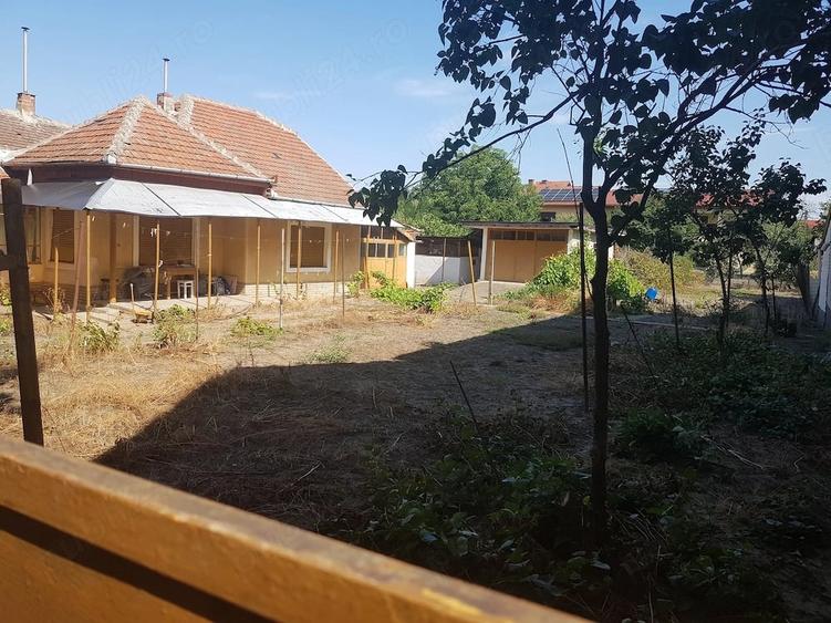 Casă cu 5 camere cu Teren 1150 Mp în Mircea cel Bătrân