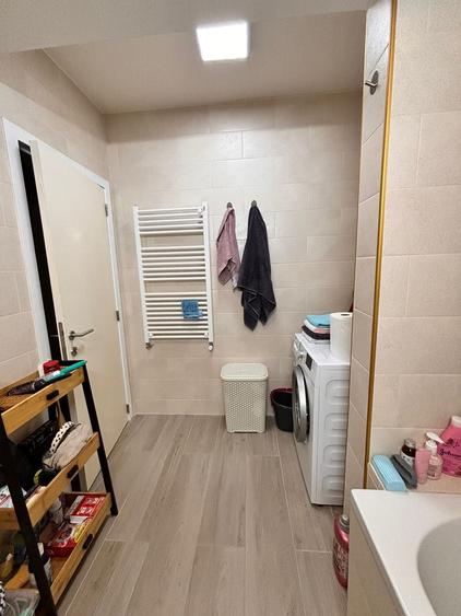 Apartament cu 2 camere decomandat în Sat Vacanță