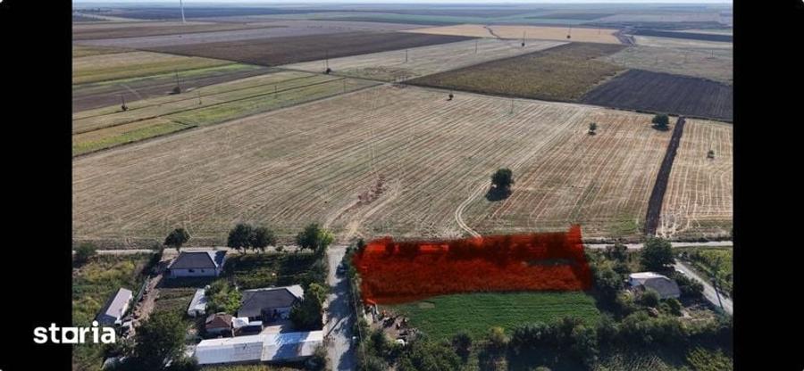 Teren de 1680 mp, în Pecineaga
