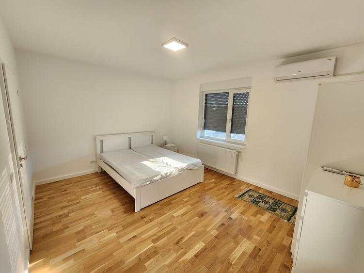 Duplex cu 4 camere cu Canalizare în Moșnița Veche