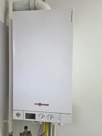 Apartament cu 2 camere semidecomandat în Adjud