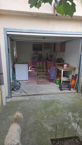 Casă cu 5 camere în Pantelimon