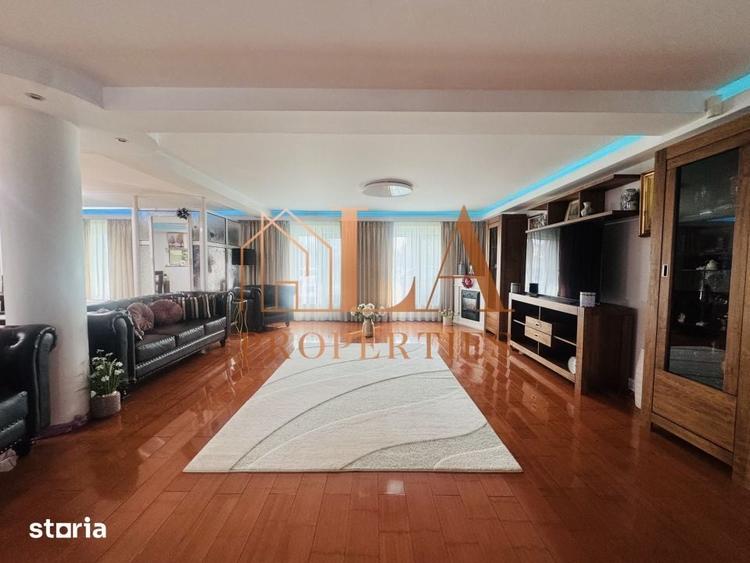 Casă cu 7 camere cu Teren 1411 Mp în Central