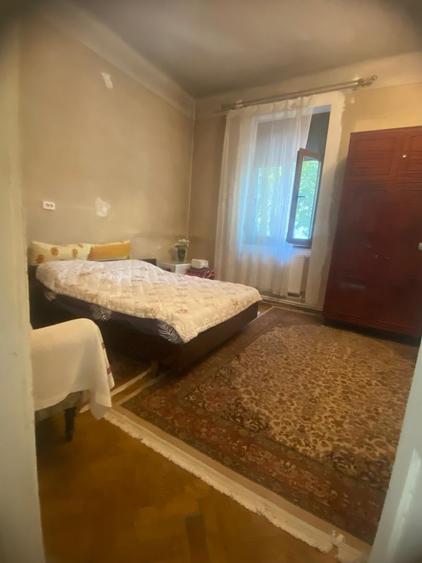 Apartament cu 3 camere nedecomandat în Floreasca