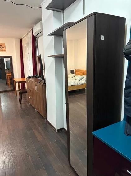 Garsonieră decomandată, mobilată în Central
