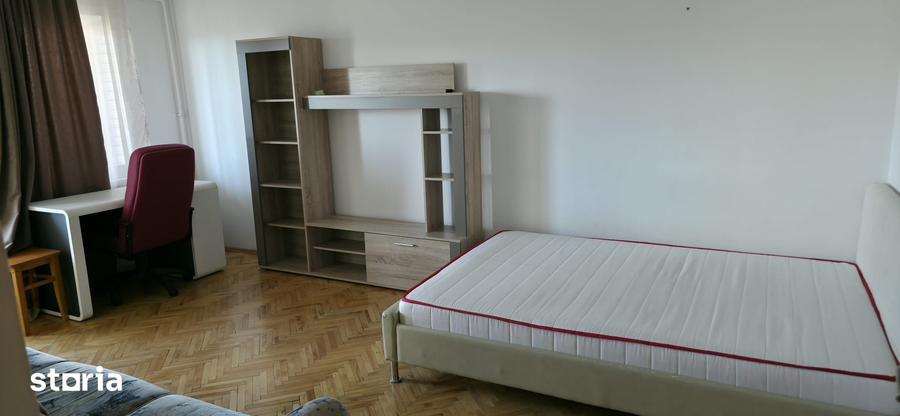 Apartament cu 3 camere decomandat în Gheorgheni