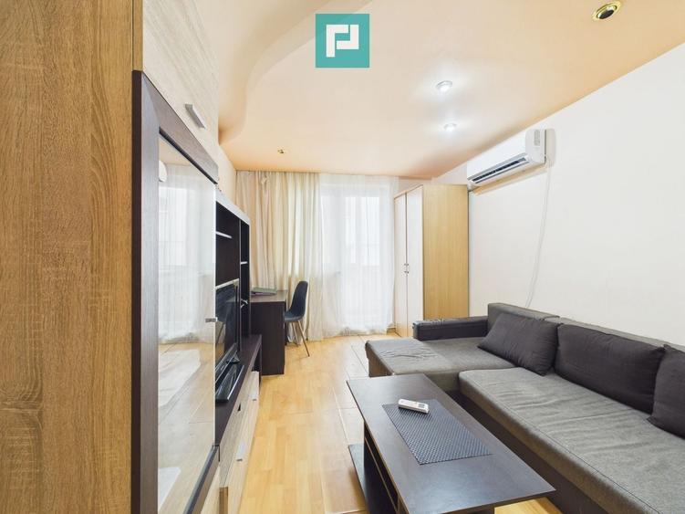 Apartament cu 3 camere semidecomandat, mobilat în Spitalul Județean