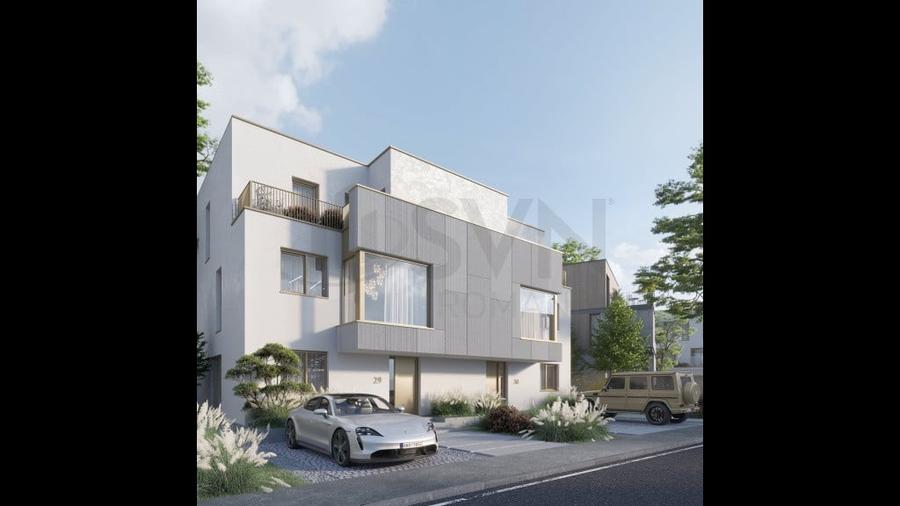 Casă cu 5 camere cu Teren 300 Mp în Sisești