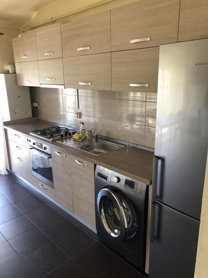 Apartament cu 2 camere semidecomandat în Florești