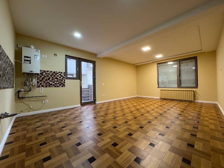 Apartament cu 2 camere decomandat, mobilat în Trivale