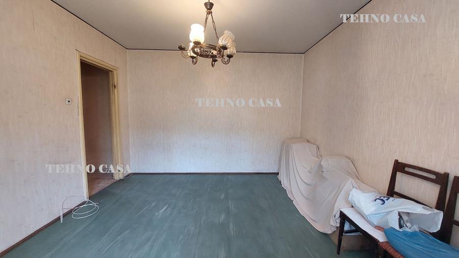 Apartament cu 4 camere decomandat în Titan