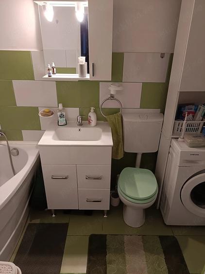 Casă cu Teren 1100 Mp în Izvin