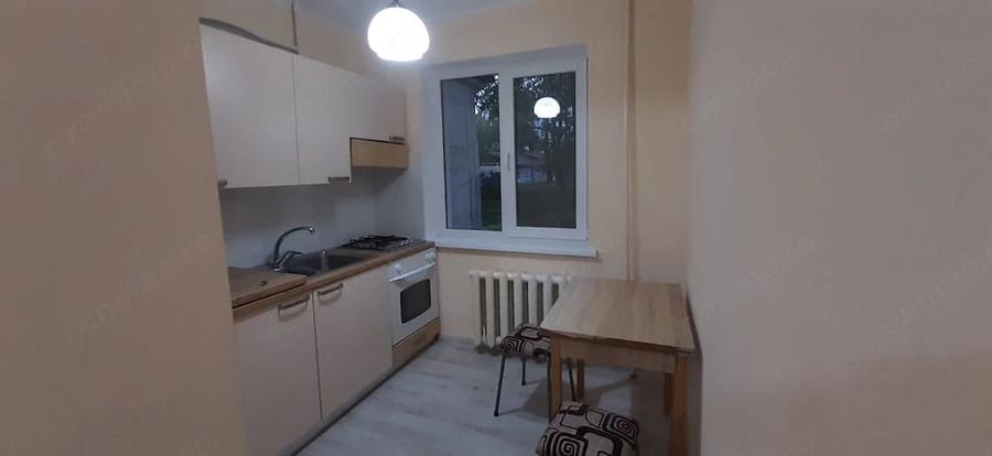 Garsonieră decomandată în Moșilor