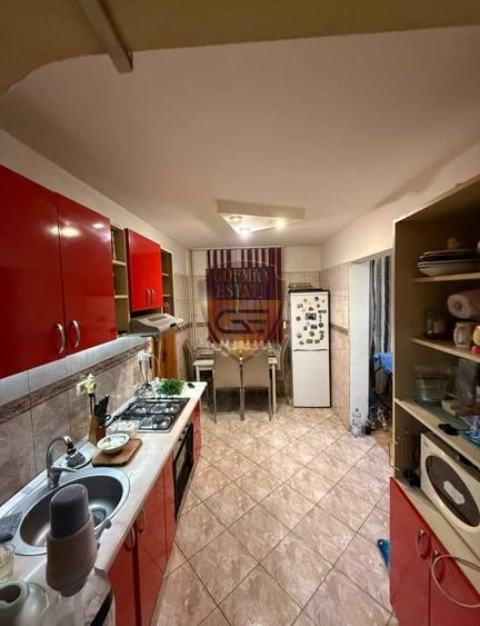 Apartament cu 4 camere decomandat, mobilat în Tomis Nord