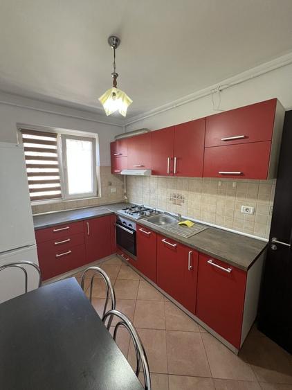 Apartament cu 3 camere semidecomandat, mobilat în Șagului