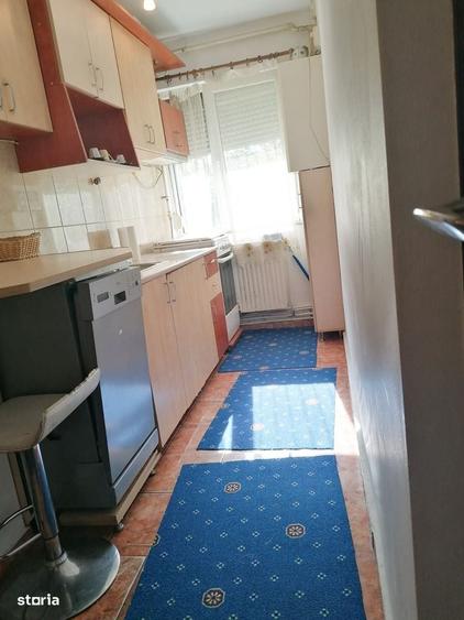 Apartament cu 2 camere în Micro 15
