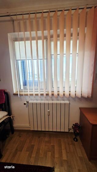 Apartament cu 3 camere decomandat, mobilat în Iancului