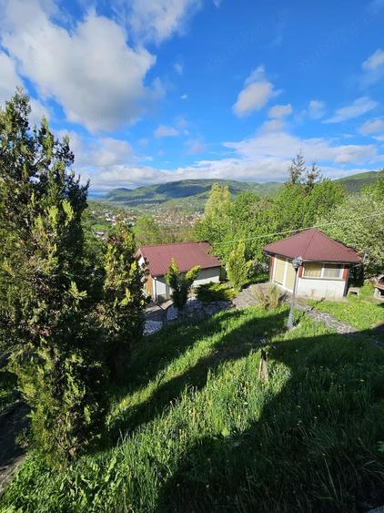 Casă cu Teren 1020 Mp în Teșila