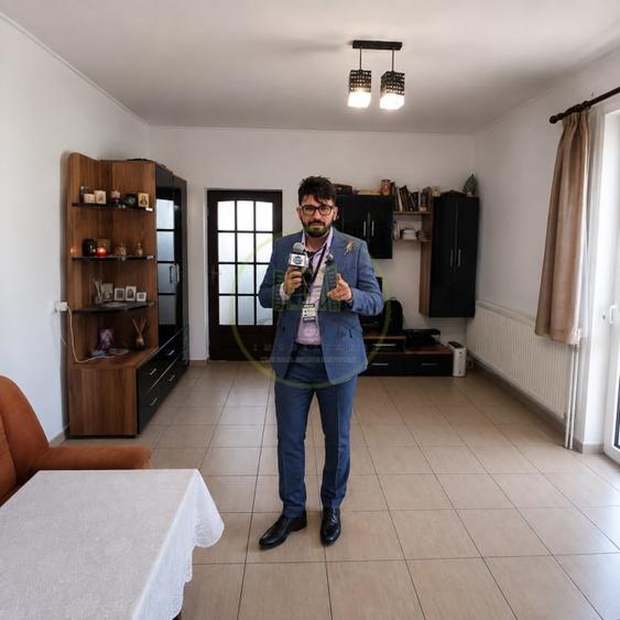 Casă individuală cu 6 camere cu Canalizare în Zărnești