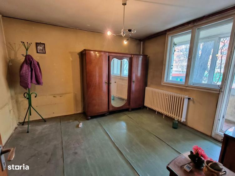 Apartament cu 3 camere decomandat în 1 Decembrie 1918