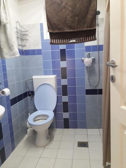 Inchiriez apartament cu 2camere la et 1 - 4