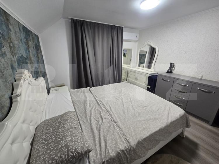 Casă individuală cu 4 camere cu Canalizare în Priseaca