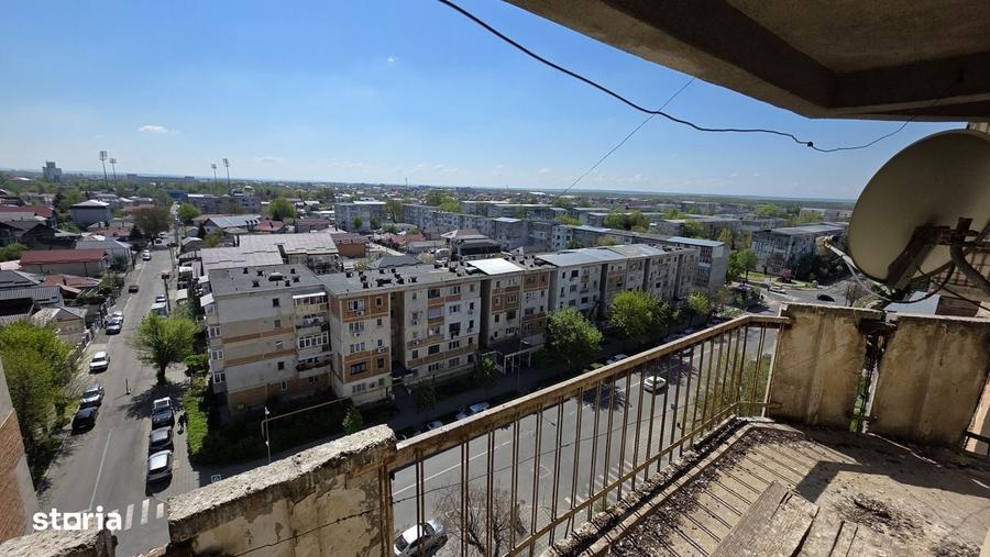 Apartament cu 3 camere în Est