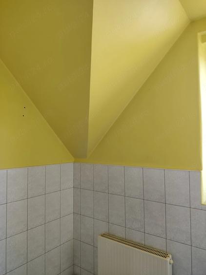 Casă cu 3 camere cu Teren 1000 Mp în Central