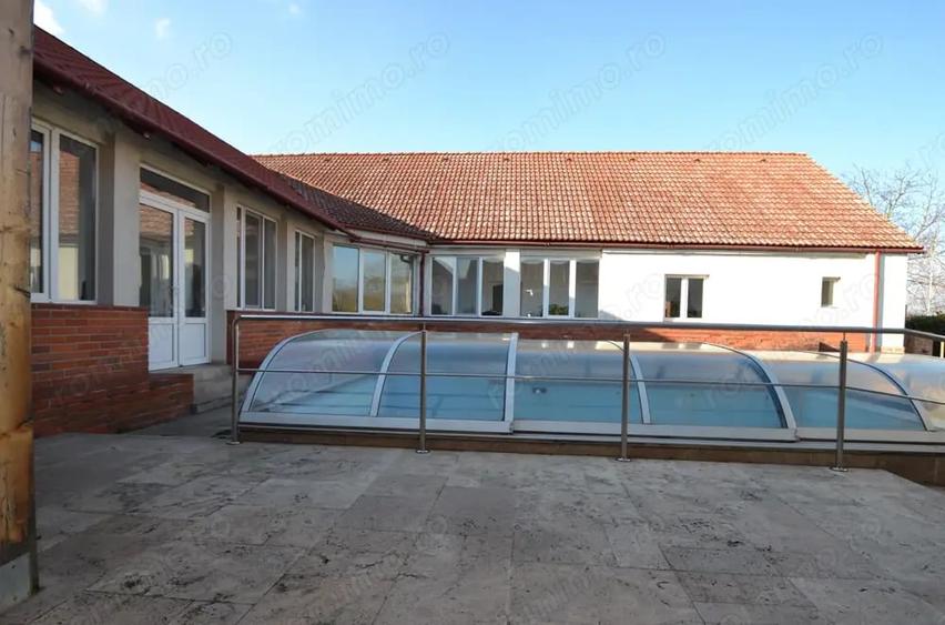 Casă cu 5 camere cu Piscina în Becicherecu Mic