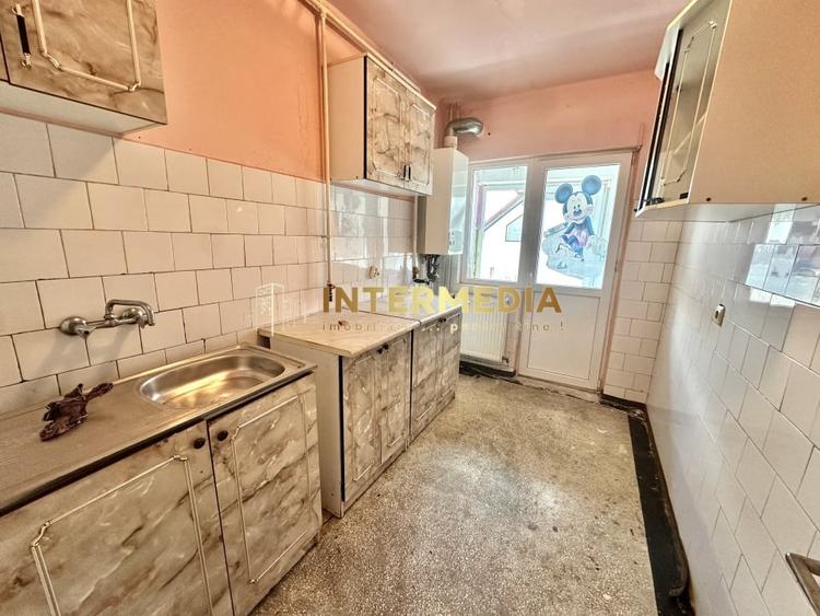 Garsonieră decomandată în Cetate