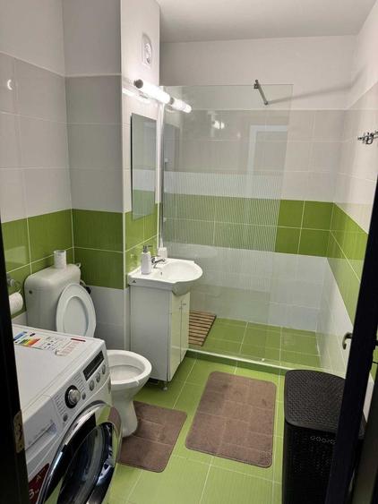 Garsonieră decomandată în Central