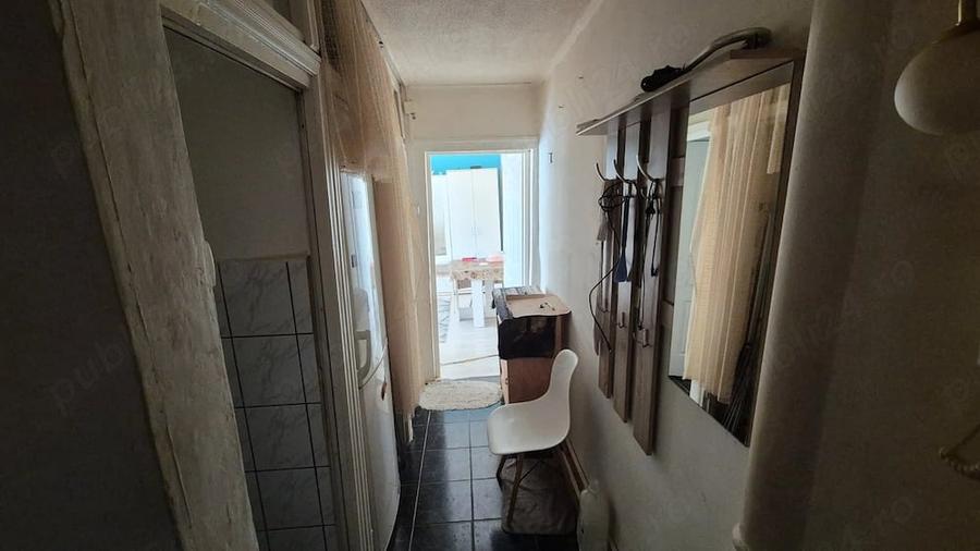 Apartament cu 3 camere semidecomandat în Șagului