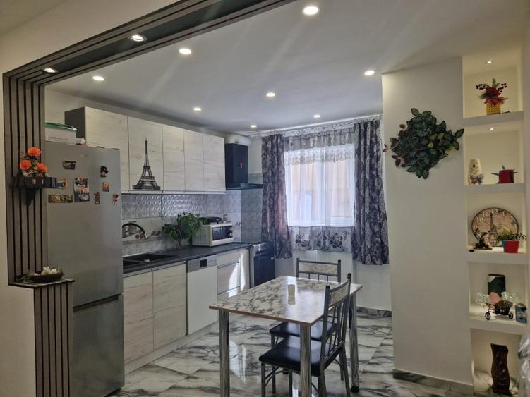 Apartament cu 2 camere nedecomandat în Central